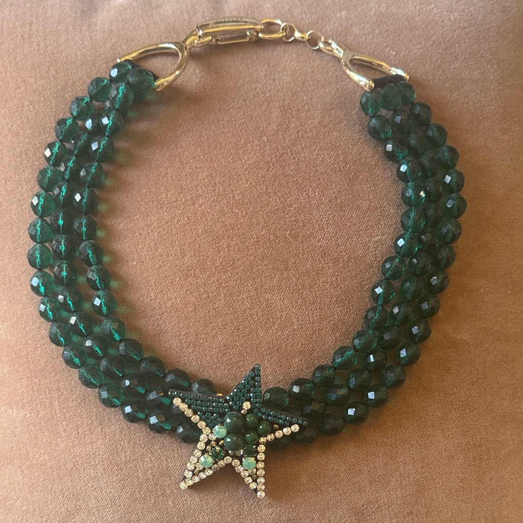 Emerald Beaded Star Necklace 15$